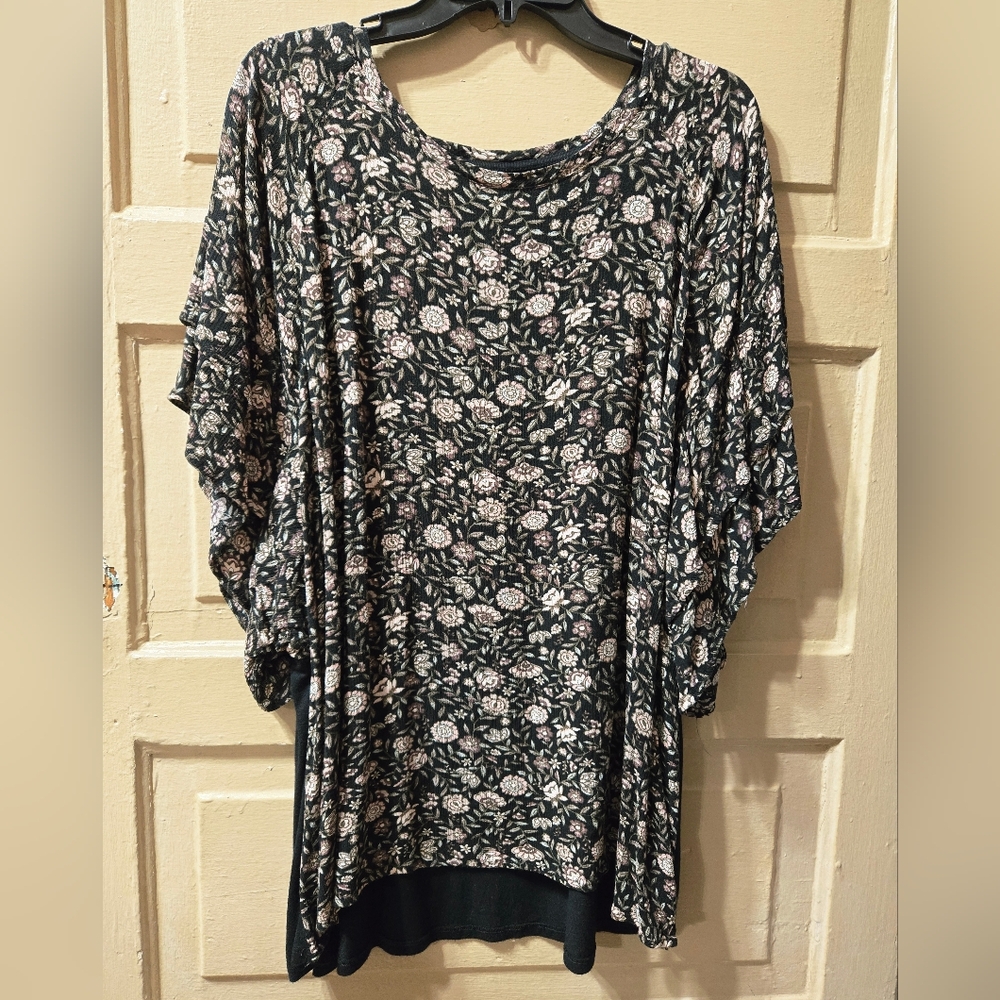 Floral Black and White Women's Top